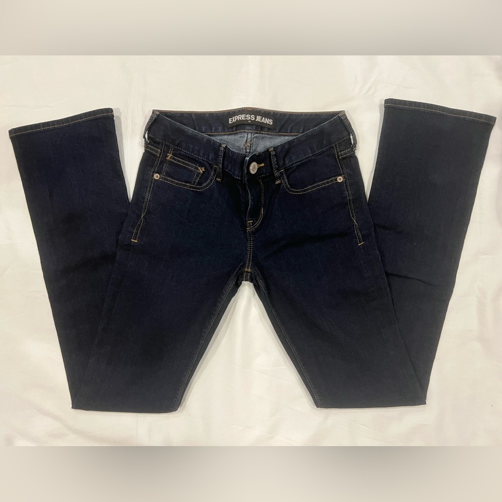 Womens Express Barely Boot Low Rise Sz 2R